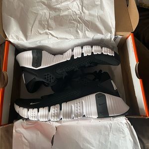 NEW Nike free Metcon 4